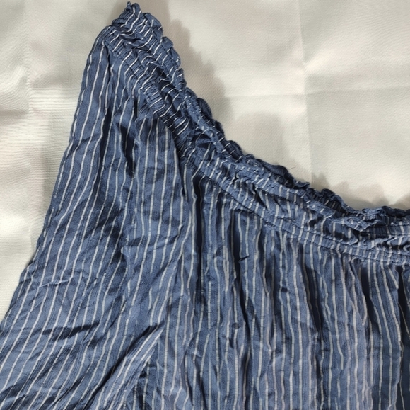 American Eagle Blue Striped Off-Shoulder Top Medium - Picture 2 of 10